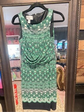 Donna Morgan Green and Black Patterned Sleeveless Midi Dress